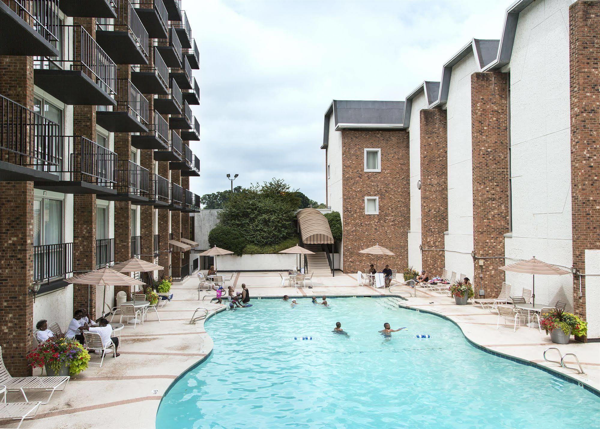 Hawthorne Inn & Conference Center Γουίνστον-Σάλεμ Εξωτερικό φωτογραφία